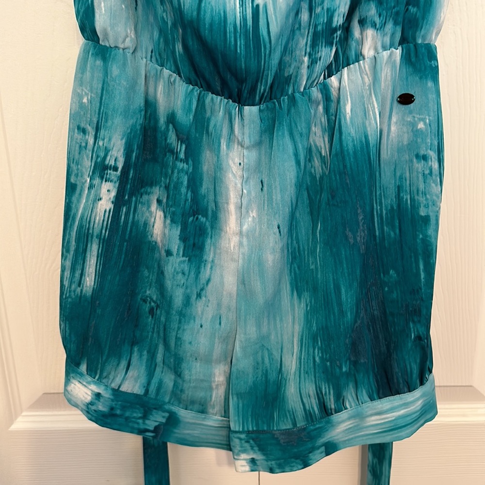 Guess romper size L - Picture 4 of 8